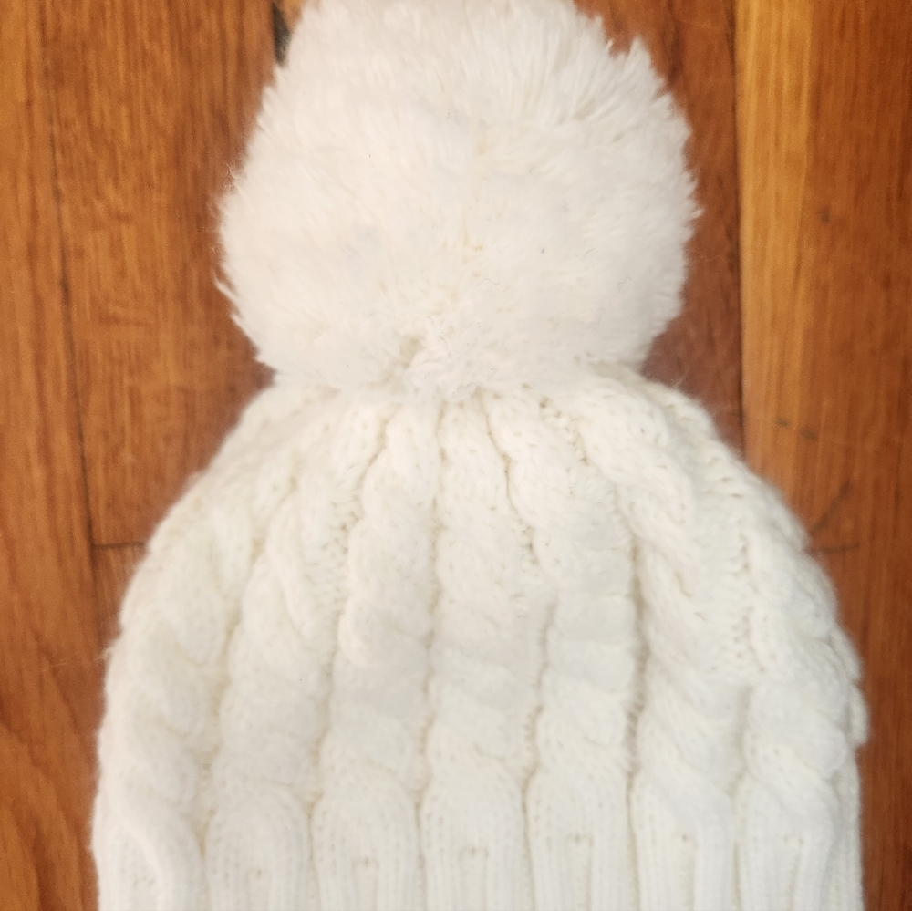 Kate Spade White Cable Knit Beanie Hat With Pom Pom Unisex - One Size - Picture 5 of 8